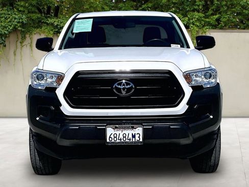 Certified 2022 Toyota Tacoma SR image 2