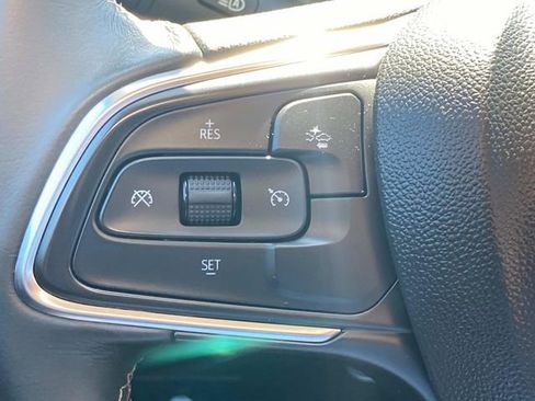 Used 2022 Buick Encore GX Preferred w/ Cold Weather Comfort Package AWD/4WD image 23