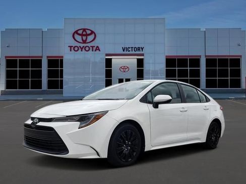 Used 2026 Toyota Corolla LE FWD image 1