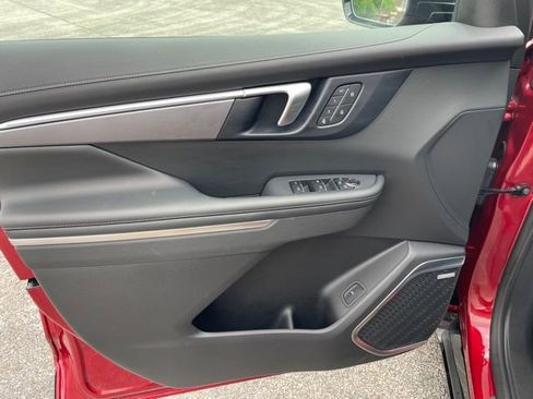 Used 2026 Buick Enclave Sport Touring w/ Super Cruise Package image 9