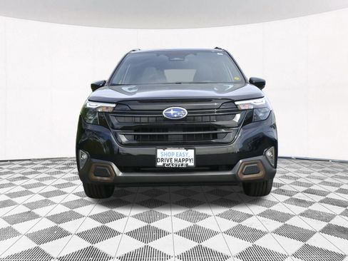 Used 2025 Subaru Forester Sport image 18