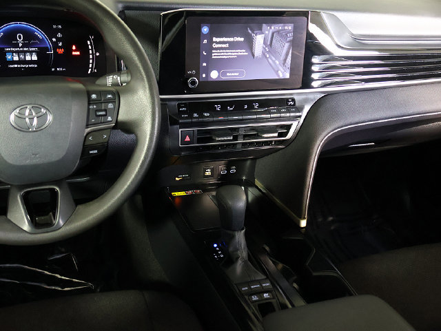 Used 2025 Toyota Camry LE FWD image 15