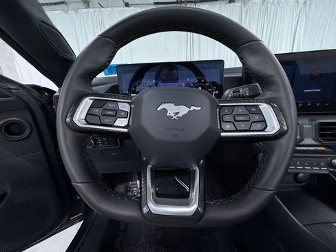 Used 2024 Ford Mustang Convertible RWD image 11