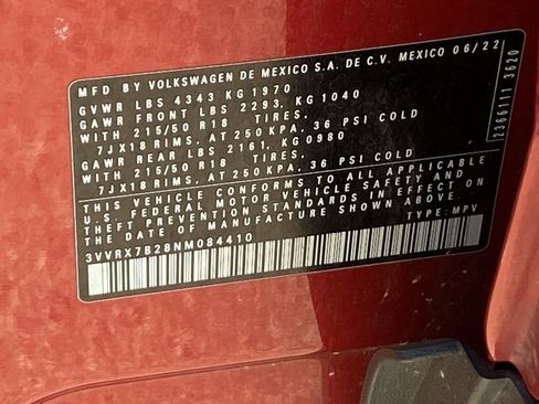 Used 2022 Volkswagen Taos SE image 13