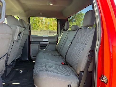 Used 2022 Ford F250 XLT w/ Black Appearance Package AWD/4WD image 9
