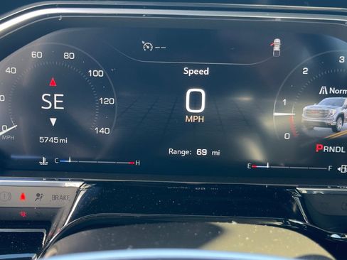 Used 2026 GMC Sierra 1500 Elevation image 15