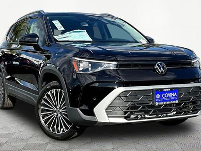 New 2026 Volkswagen Taos SE