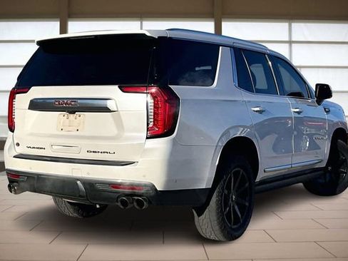 Used 2021 GMC Yukon Denali w/ Denali Premium Package image 2