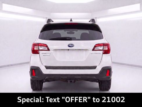 Used 2019 Subaru Outback 2.5i Premium AWD/4WD image 4