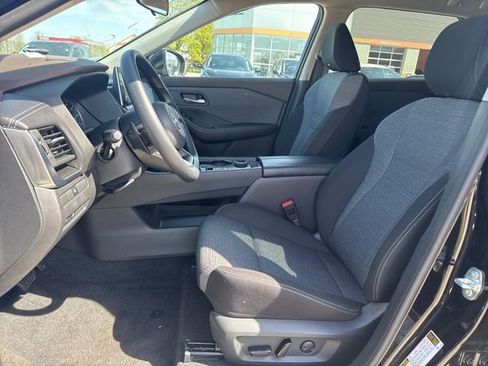 Used 2023 Nissan Rogue SV AWD/4WD image 9