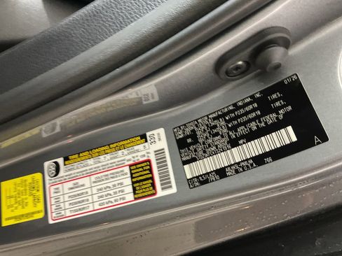 New 2026 Toyota Sienna Limited image 27