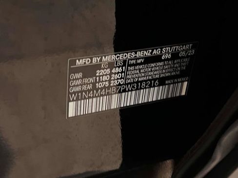 Certified 2023 Mercedes-Benz GLB 250 4MATIC image 19