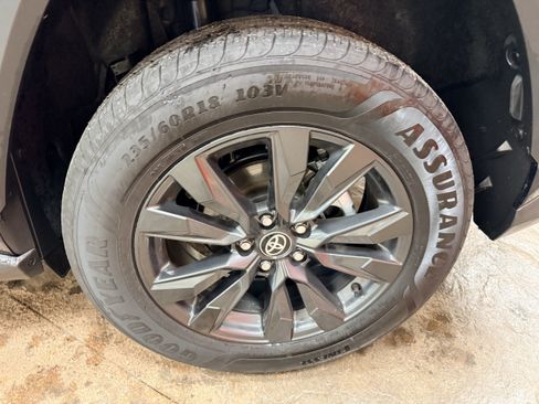 Used 2026 Toyota RAV4 XLE Premium AWD/4WD image 9