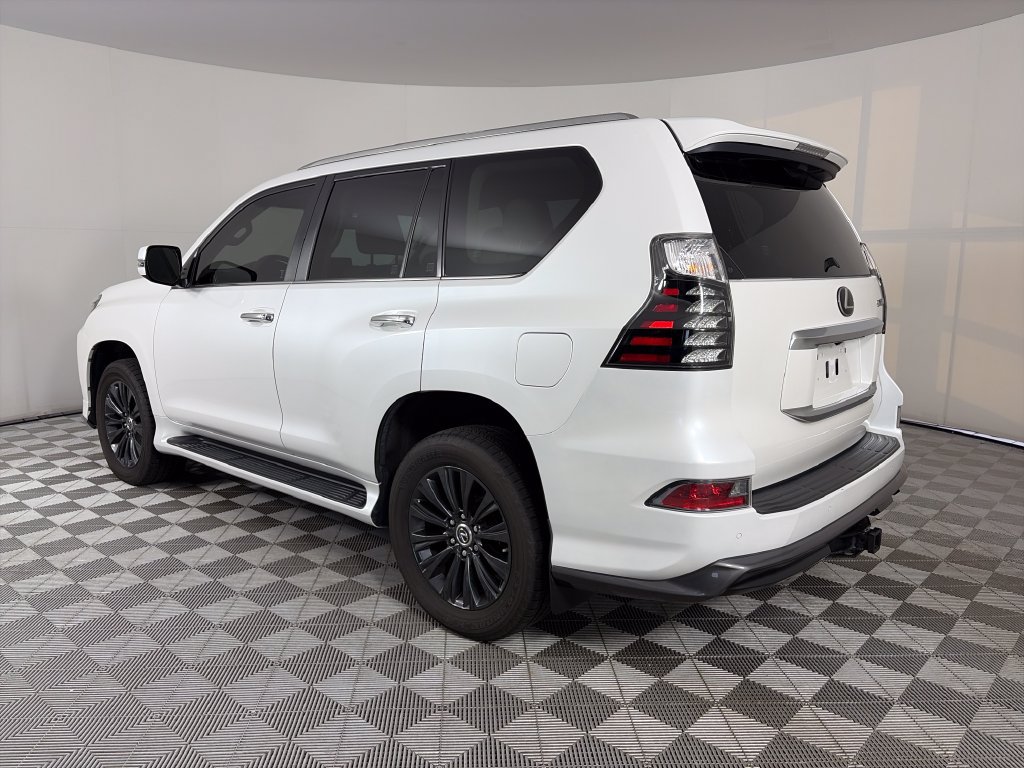 Used 2023 Lexus GX 460 Premium w/ Accessory Package AWD/4WD image 5