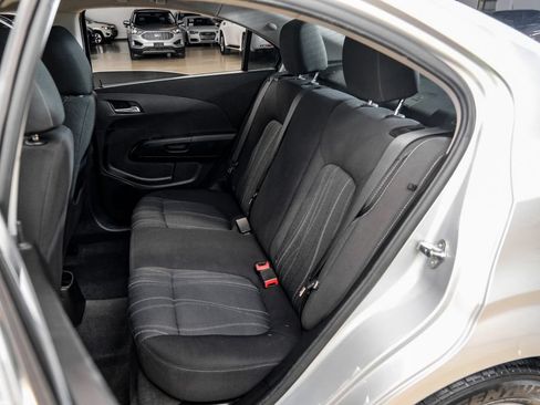 Used 2020 Chevrolet Sonic LT FWD image 44
