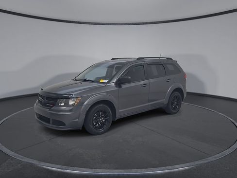 Used 2020 Dodge Journey SE w/ SE Popular Equipment Group FWD image 8