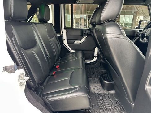 Used 2015 Jeep Wrangler Unlimited Sahara w/ Max Tow Package image 29