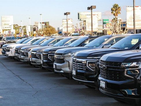 New 2026 Chevrolet Silverado 1500 ZR2 w/ Dark Appearance Package image 34