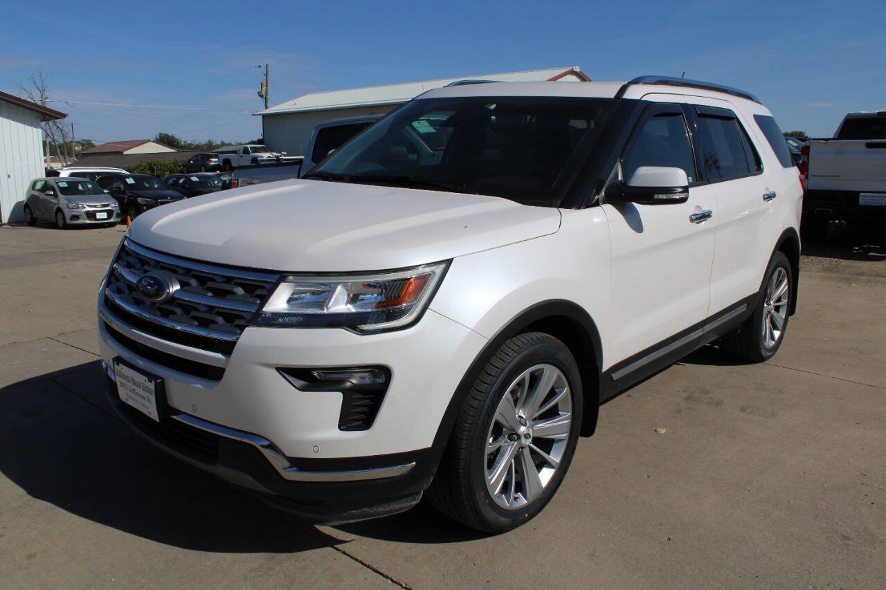 Used 2019 Ford Explorer Limited w/ Ford Safe & Smart Package AWD/4WD image 2
