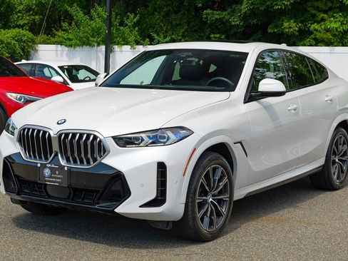 Used 2024 BMW X6 xDrive40i w/ Premium Package AWD/4WD image 3