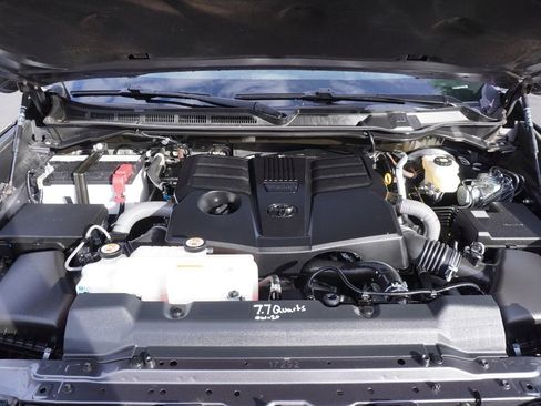 Used 2023 Toyota Tundra SR5 image 7