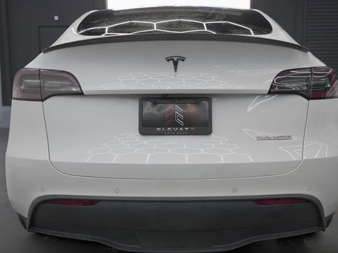 Used 2020 Tesla Model Y Long Range image 5
