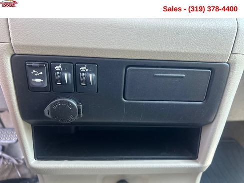 Used 2017 Toyota Sienna XLE FWD image 26