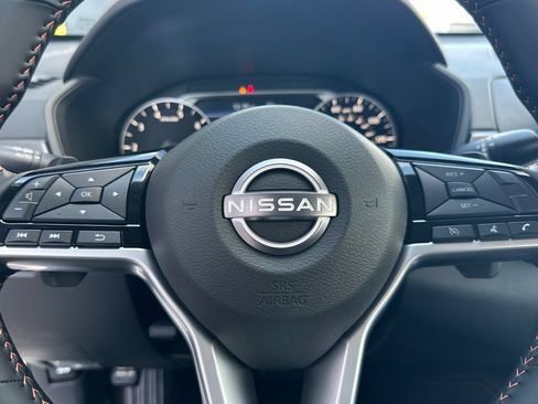 Certified 2025 Nissan Altima 2.5 SR FWD image 26