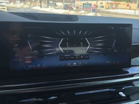 New 2026 BMW X5 xDrive40i w/ Climate Comfort Package image 33