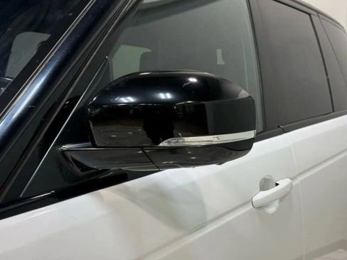 Used 2016 Land Rover Range Rover image 10