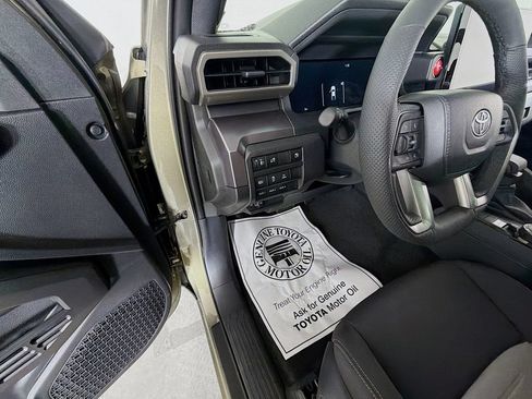 New 2026 Toyota Tacoma TRD Off-Road AWD/4WD image 17