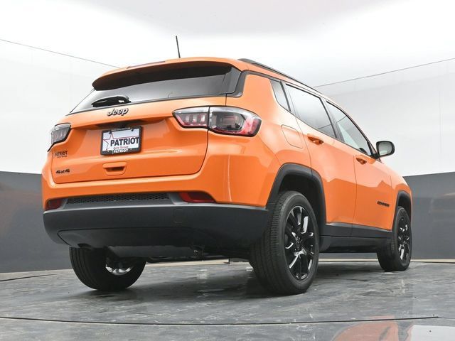 Used 2026 Jeep Compass Latitude AWD/4WD image 48