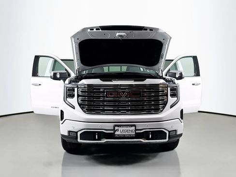 Used 2024 GMC Sierra 1500 Denali w/ Technology Package AWD/4WD image 26
