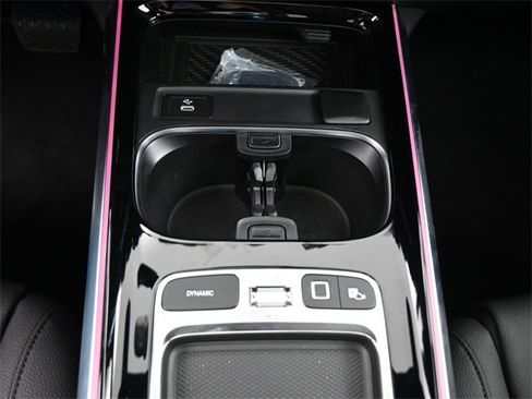 New 2026 Mercedes-Benz GLB 250 image 4