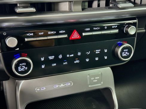 New 2026 Hyundai Ioniq 9 SEL image 17