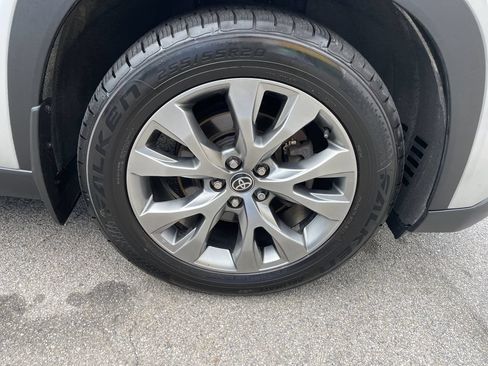 Certified 2024 Toyota Grand Highlander AWD image 11