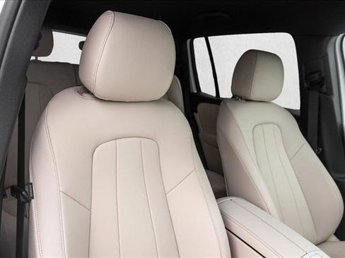 New 2026 Mercedes-Benz GLB 250 4MATIC image 29