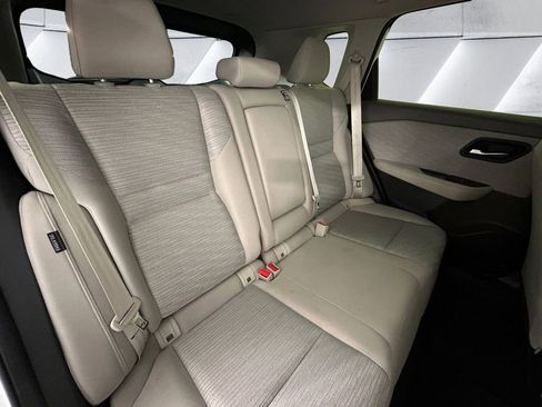 Used 2023 Nissan Rogue SV image 16