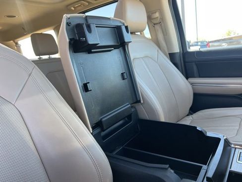 Used 2023 Ford Expedition Max Limited image 43