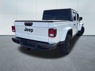 Used 2022 Jeep Gladiator Sport AWD/4WD video 4
