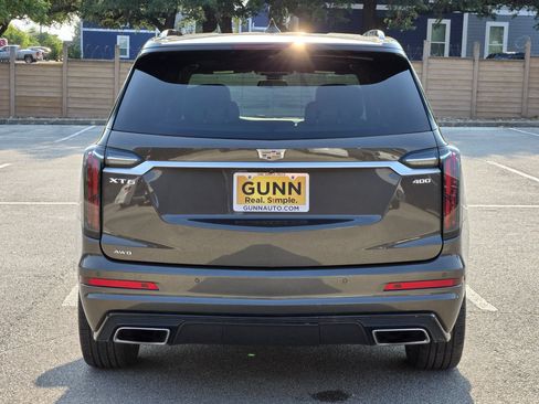 Used 2020 Cadillac XT6 Sport AWD/4WD image 4