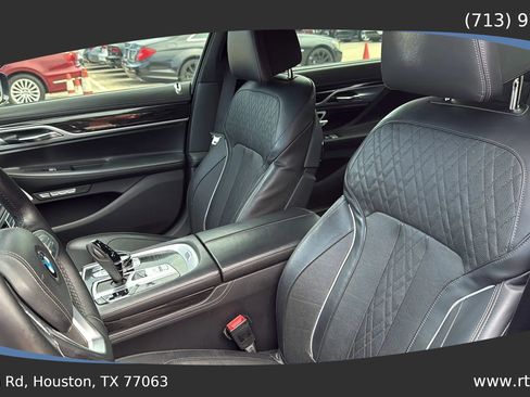 Used 2016 BMW 750i xDrive image 27