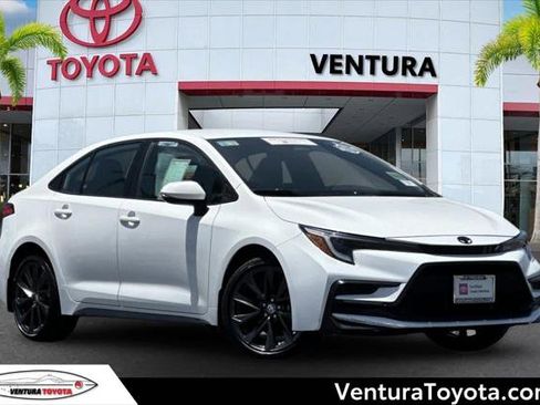 Certified 2024 Toyota Corolla SE FWD image 1