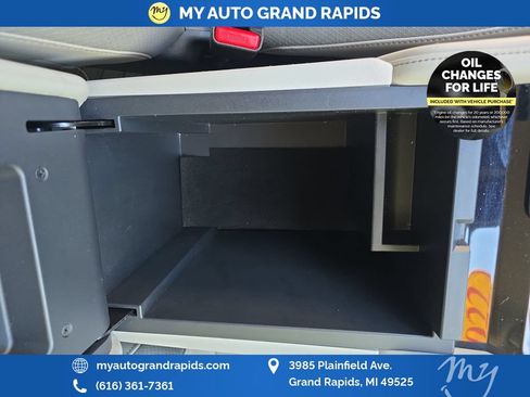 Used 2022 Nissan Pathfinder SL AWD/4WD image 28