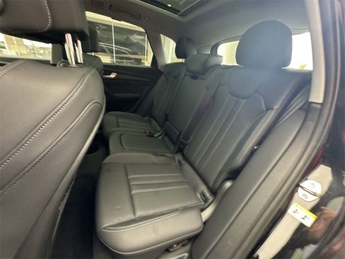 Certified 2025 Audi Q5 2.0T Premium Plus w/ Premium Plus Package image 24