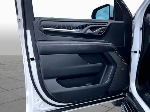 Certified 2023 GMC Yukon XL Denali AWD/4WD image 42