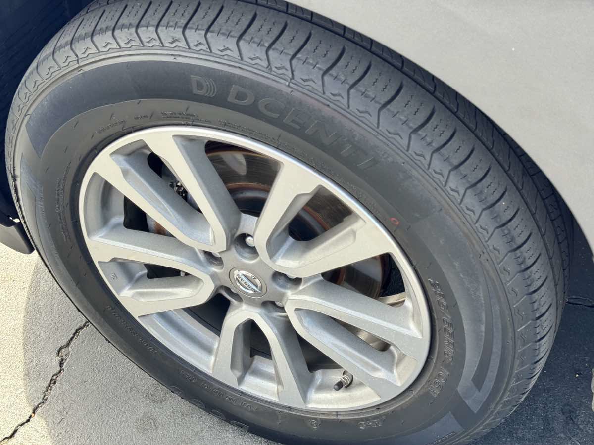 Used 2016 Nissan Pathfinder S FWD image 18