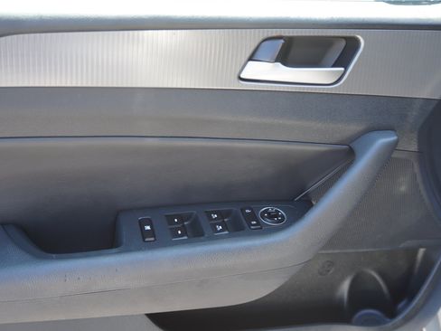 Used 2018 Hyundai Sonata Sport FWD image 11