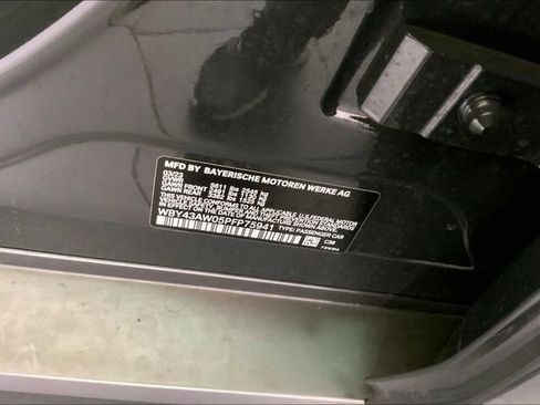 Used 2023 BMW i4 eDrive35 RWD image 13