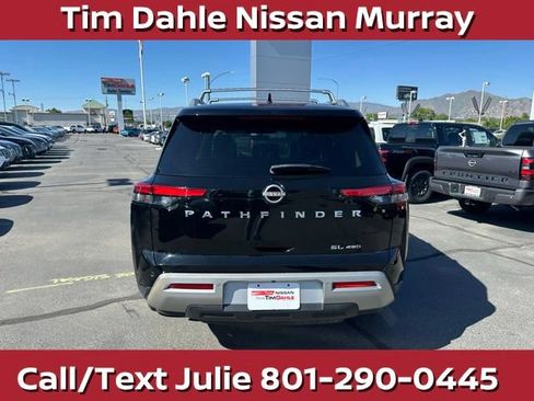 Used 2024 Nissan Pathfinder SL AWD/4WD image 10